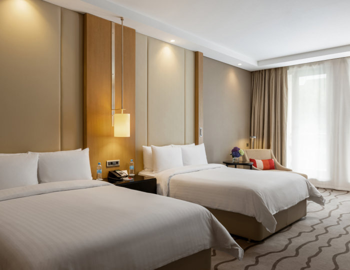 Делюкс с видом на горы с двумя раздельными кроватями - Отель Марриотт Красная Поляна / Sochi Marriott Krasnaya Polyana